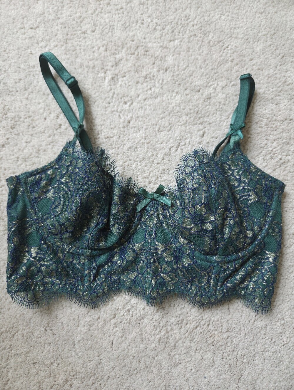 Victoria's Secret Emerald Green Bra, Gold Lace, 32C